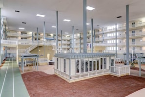 Children’s area - Updated condo with beach access, amazing pools, fitness room, & tennis courts (Hilton Head)
