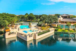 Pool - Villa with Private Beach Access, Pool, Hot Tub, Free WiFi, & Private W/D (Hilton Head)
