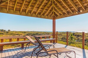 Terrace/patio - Villa with Private Beach Access, Pool, Hot Tub, Free WiFi, & Private W/D (Hilton Head)