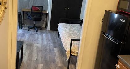 2-bedroom one step Tacony 1st floor