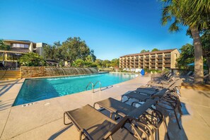 Pool - Waterfront, Ocean View Condo with Tennis, Pools, Hot Tub, and Beaches (Hilton Head)