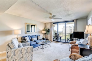 TV, offices - Ocean-View Condo with Beach Access, Tennis, Playground, Shared Pool & Hot Tub (Hilton Head)