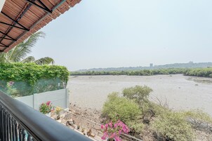 Apartment, 2 Bedrooms, River View
