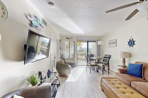 TV, offices - Beach condo with balcony, pools, & hot tub- near golf & beach (Hilton Head)