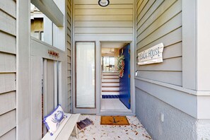 Exterior detail - Palmetto Dunes condo w/ shared pool, private W/D + beach access (Hilton Head)