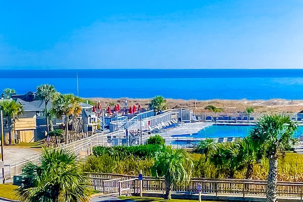 Pool - 3rd floor Condo, pool, tennis/pickleball, bike rentals & close to beach (Hilton Head)