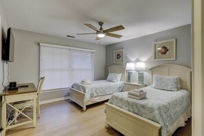 Iron/ironing board, WiFi, bed sheets - Breezy resort home located in Sea Pines Resort near marina & restaurants (Hilton Head)