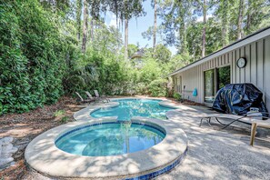 Pool - Classic Ranch-Style with Private Pool & Spa, Near the Beach (Hilton Head)