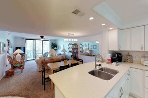 Interior - Charming Villa with Ocean Views, Pool, & Hot Tub - Walk to Beach (Hilton Head)