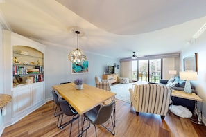 Interior - Oceanview condo with pool, hot tub & full kitchen - close to beach (Hilton Head)