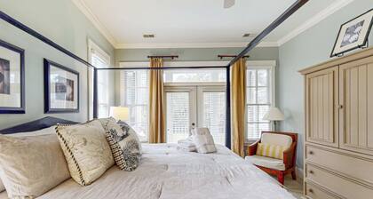 Dog-friendly house with private pool and screened-in deck - Walk to beach