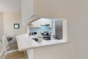 Fridge, microwave, oven, stovetop - Open condo with pool, tennis, wooded balcony & central AC - close to the beach (Hilton Head)