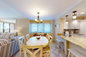 Interior - A Quiet Beach Getaway with Pools, Hot Tub, Tennis Courts, and Private Patio (Hilton Head)