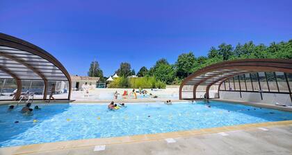 Monclar Escape With Tennis & Shared Pool