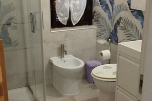 Shower, hair dryer, bidet, towels - Panoramic Costa Rei (MURAVERA CA)