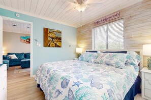WiFi, bed sheets - 3rd Floor Villa with Private Washer & Dryer, Central AC - Shared Pools (Hilton Head)