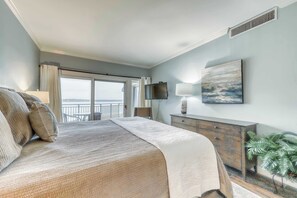 Iron/ironing board, WiFi, bed sheets - Homey condo with ocean views, balcony, pool & easy beach access (Hilton Head)