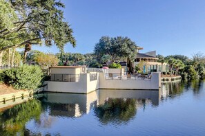 Exterior - Quiet Hideaway with Pools, Hot Tub, Tennis & Easy Beach Access (Hilton Head)