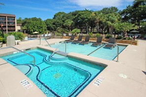 Pool - Quiet Waterfront Condo with WiFi - Pools & Hot Tub On-Site (Hilton Head)