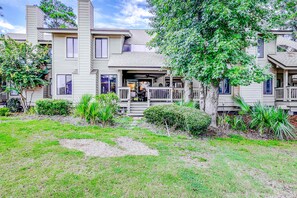 Exterior - Roomy Two-Story Villa with Two Pools - Minutes to the Beach (Hilton Head)