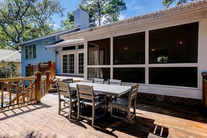 Outdoor dining - Spacious Home - Private Pool & Big Deck with Gas Grill, Free WiFi (Hilton Head)