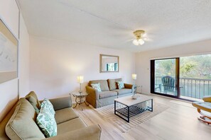 TV, DVD player - Elegant Condo with Pool & Hot Tub, Lagoon View & Private Patio (Hilton Head)