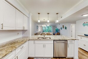 Interior - 1st Floor Condo with Pools,Hot tub, 100 yards to Beach, Tennis/Pickleball Courts (Hilton Head)