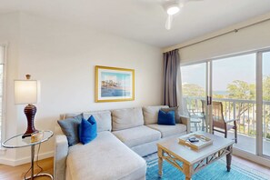 TV, offices - Oceanfront Palmetto Dunes condo with amazing views & steps to the beach (Hilton Head)
