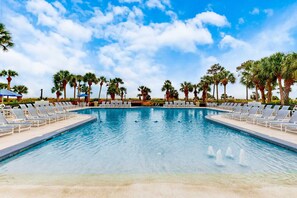 Pool - First Floor Condo near the beach with beach gear, washer/dryer, and pool (Hilton Head)