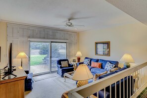 TV, offices - Lovely, water-view townhouse with pool - short walk to Harbour Town & playground (Hilton Head)