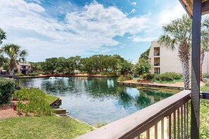 Property grounds - Roomy Villa with WiFi, Pool, & Hot Tub - Steps from the Ocean (Hilton Head)