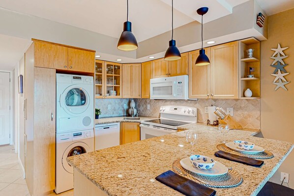 Fridge, microwave, oven, stovetop - Charming Ground Floor studio condo near beach with tennis, pickleball, & water views (Hilton Head)