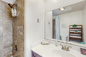 Douche, sèche-cheveux