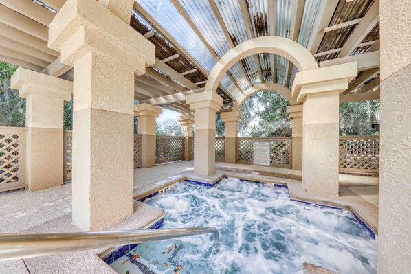 Spa - Second-Floor Condo w/Free WiFi, Shared Pool, Hot Tub, Balcony, Golf Course View (Hilton Head)
