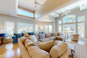 TV - Conveniently located, gorgeous home with private pool & elevator - walk to beach (Hilton Head)