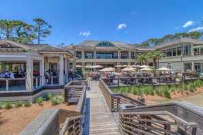 Property grounds - Spacious Home - four rows from the ocean with private deck (Hilton Head)