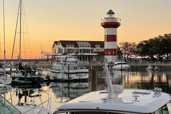 Marina - Newly updated Sea Pines retreat on golf course - Pool, Tennis/Pickleball Courts (Hilton Head)