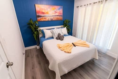 House | Iron/ironing board