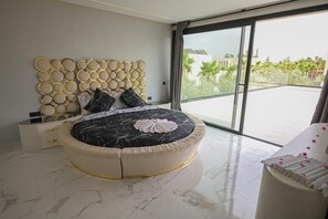 Iron/ironing board, WiFi, bed sheets - Luxury Villa Dar Baby 4 Suites, heated pool, hamam and jacuzzi. (Marrakech)