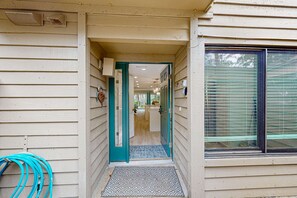 Exterior detail - Shipyard Plantation Villa at The Greens - Tennis, Golf, Pools & Beach Access (Hilton Head)
