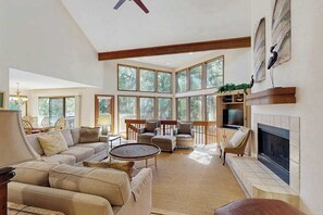 TV, fireplace, DVD player, offices - Spacious Home with Gourmet Kitchen, Private Pool, & WiFi - Steps from the Beach (Hilton Head)