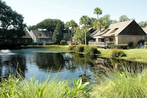 Exterior - Family-friendly condo w/ a furnished deck & shared pools - near golf & shops (Hilton Head)