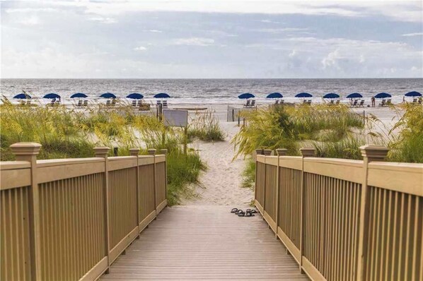 On the beach - Coastal condo on the beach w/ panoramic views, beach access & a shared pool (Hilton Head)