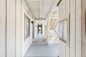 Interior - Coastal Condo with Shared Pool — Steps to the Beach, Walking Distance to Shopping and Dining (Hilton Head)