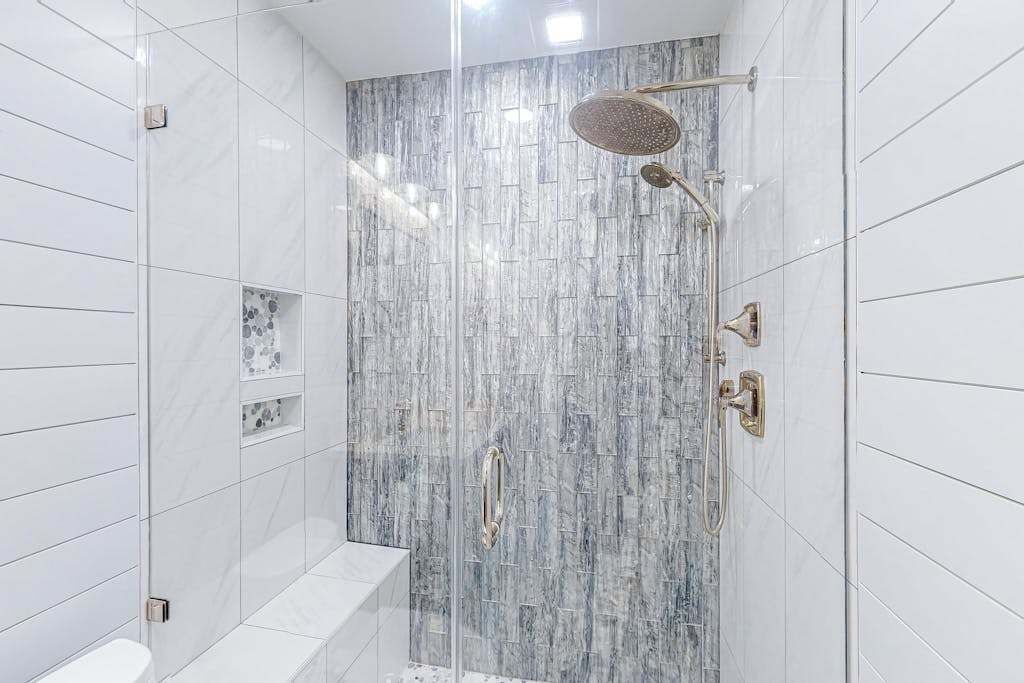 Shower, towels