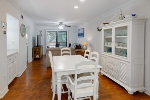 Interior - Top-floor Fiddler’s Cove condo with resort pools, hot tub & beach access (Hilton Head)