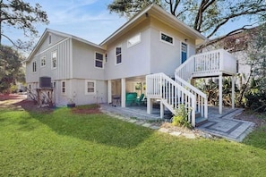 Exterior - Dog & Snowbird-Friendly Gem - AC, WiFi & Boat Parking, Walk to Folly Field Beach (Hilton Head)