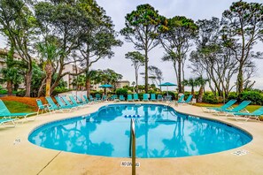 Pool - Ideal Island Gem W/ Shared Pool, Beach Access, Free WiFi, Private Balcony & More (Hilton Head)