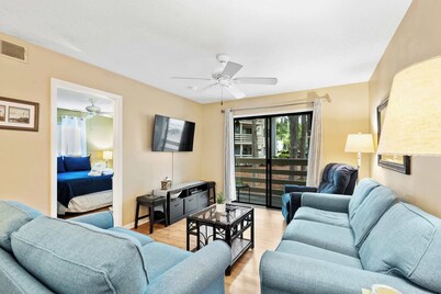 Redesigned Ground-Floor Villa with Pools, Hot Tub & Tennis | Steps to Sand
