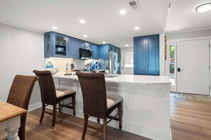 Coffee/tea maker, fridge, microwave, oven - Sunny Ocean Club Condo, Pool & Private Beach Access, Steps to Shore (Hilton Head)